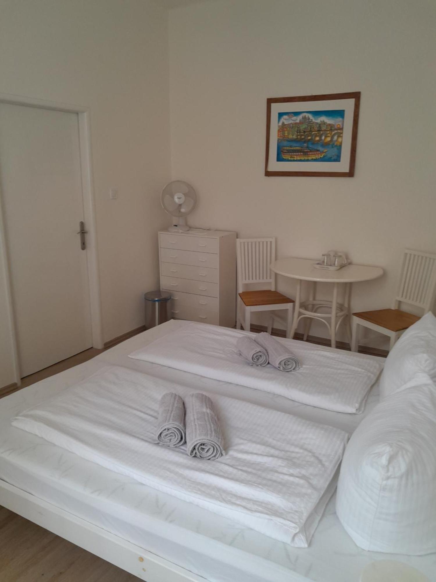 Lubert Apartmany S.R.O Prague Exterior photo